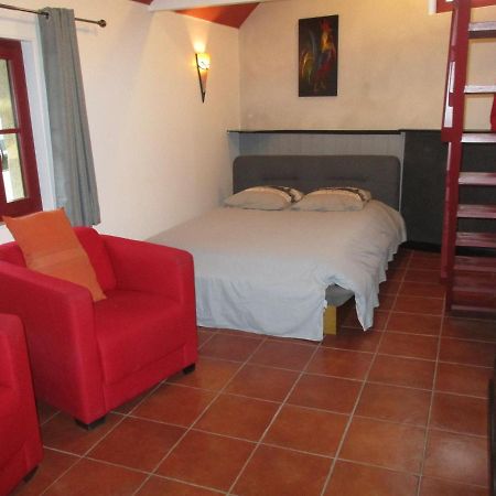 Villa Chez Bari Bourbon-lʼArchambault Esterno foto