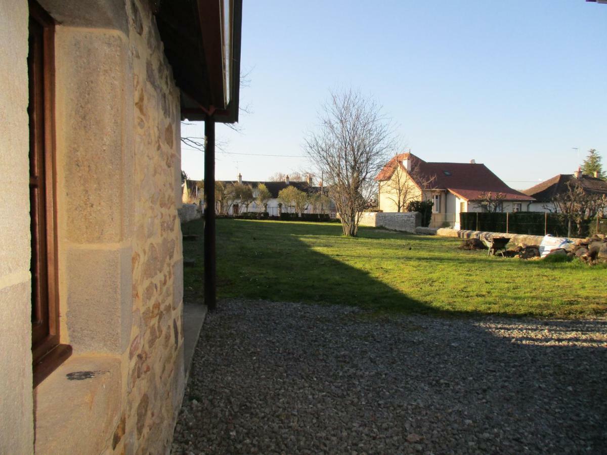 Villa Chez Bari Bourbon-lʼArchambault Esterno foto